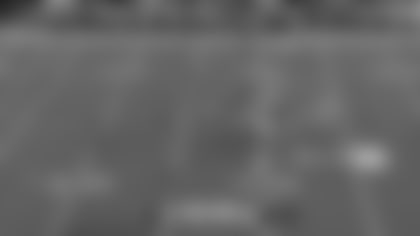 Rivaldo Fairweather dodges tackle for 16-yard gain