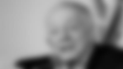 Jerry-Jones-doesn’t-foresee-major-hurdle-in-DC-search-hero