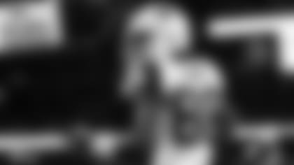 Mailbag--Why-not-more-recognition-for-Lamb-hero