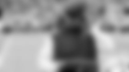 Aden-Durde-lands-defensive-coordinator-job-with-Seattle-hero