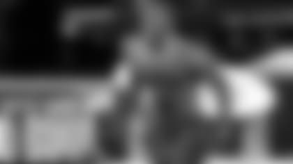 Micah-gearing-up-for-different-race-vs.-Tyreek-Hill-hero