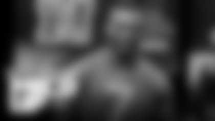 260202_MicdUp_BijanRobinson_16x9