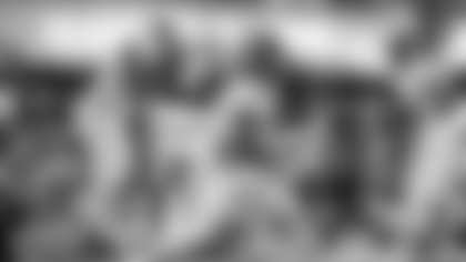 Atlanta Falcons running back Bijan Robinson #7 runs after a catch during the third quarter of the Week 9 Game against the New England Patriots at Gillette Stadium in Foxborough, Massachusetts on Sunday, November 2, 2025. (Photo by Taylor McLaughlin/Atlanta Falcons)