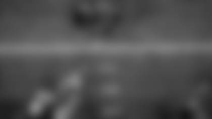 Atlanta Falcons kicker Younghoe Koo #6 scores a field goal during the Week 1 Game against the Tampa Bay Buccaneers at Mercedes-Benz Stadium in Atlanta, Georgia on Sunday, September 7, 2025. (Photo by Brandon Magnus/Atlanta Falcons)