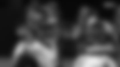 David Onyemata looks like Aaron Donald on powerful TFL vs. Saints