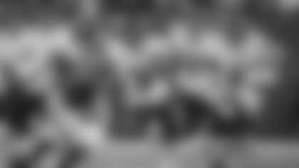 Atlanta Falcons running back Bijan Robinson #7 carries the ball during the second quarter of the Week 13 Game against the New York Jets at Metlife Stadium in East Rutherford, New Jersey on Sunday, November 30, 2025. (Photo by Taylor McLaughlin/Atlanta Falcons)