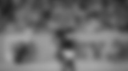 Atlanta Falcons running back Bijan Robinson #7 runs the ball during the Week 15 Game against the Tampa Bay Buccaneers at Raymond James Stadium in Tampa, Florida on Thursday, December 11, 2025. (Photo by Mitch Martin/Atlanta Falcons)