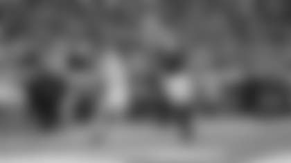 Atlanta Falcons tight end Kyle Pitts Sr. #8 scores a touchdown during the Week 15 Game against the Tampa Bay Buccaneers at Raymond James Stadium in Tampa, Florida on Thursday, December 11, 2025. (Photo by Jay Bendlin/Atlanta Falcons)