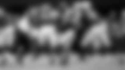 Jacksonville Jaguars vs Las Vegas Raiders


DT DaVon Hamilton (52)