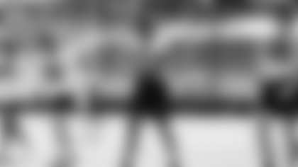 Jacksonville, Fla. — Jaguars tight end Jordan Akins (87) during practice at the Miller Electric Center on October 30, 2025.