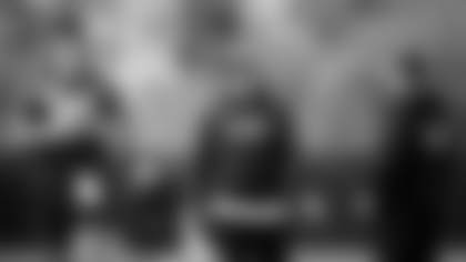 Jacksonville, Fla. — Jaguars quarterback Trevor Lawrence (16) and offensive coordinator Grant Udinski during practice at the Miller Electric Center on December 3, 2025.