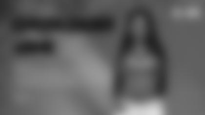 2025 WEEK 15 Cheerleader of the Game