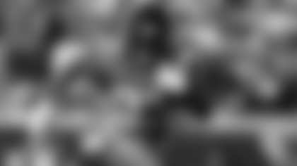 Jacksonville Jaguars vs Buffalo Bills
RB Bhayshul Tuten (33)