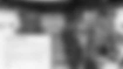 MEC LANDING PAGE DETAIL SLIDER 2 - WEIGHT ROOM