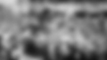 Jacksonville Jaguars vs Carolina Panthers


TE Hunter Long (84)