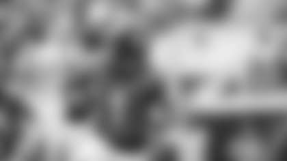 Jacksonville Jaguars vs Tennessee Titans


RB Travis Etienne Jr. (1)