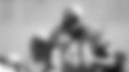 Jacksonville, Fla. — Jaguars defensive end Josh Hines-Allen (41) during practice at the Miller Electric Center on November 19, 2025.