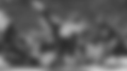 Jacksonville Jaguars running back Leonard Fournette (27) leaps into the end zone for a touchdown during an NFL football divisional playoff game against the Pittsburgh Steelers on Sunday, Jan. 14, 2018 in Pittsburgh. The Jaguars won, 45-42. (Ric Tapia via AP)