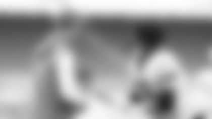 Jacksonville, Fla. — Jaguars head coach Liam Coen during practice at the Miller Electric Center on December 18, 2025.