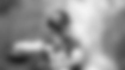 Jacksonville, Fla. — Jaguars quarterback Carter Bradley (10) during practice at the Miller Electric Center on November 5, 2025.