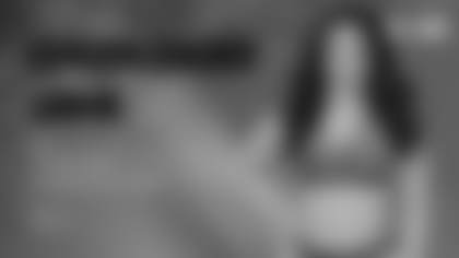 2025 WEEK 11 Cheerleader of the Game