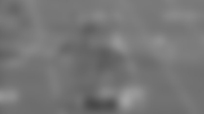 Watch QB Brady Cook rollout and hit a wide-open WR Isaiah Williams for 25 yards.