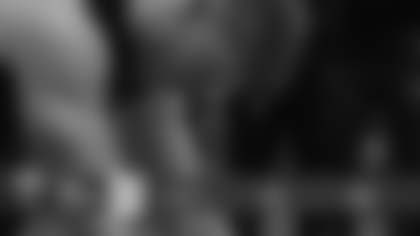 Oregon Ducks safety Dillon Thieneman runs the 40-yard dash at the 2026 NFL Scouting Combine.