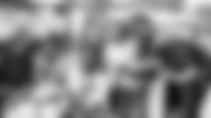 251222-JO-edgerrin-cooper-toy-drive-2560