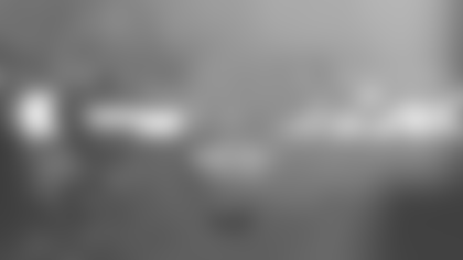 260102-JO-vikings-trailer-GIF