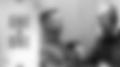 Green Bay Packers Head Coach Matt LaFleur met up with Larry McCarren following the Week 11 road win over the New York Giants.