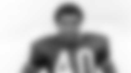 FILE - This is a 1970 file photo showing Chicago Bears football player Gale Sayers. Hall of Famer Gale Sayers, who made his mark as one of the NFLâ€™s best all-purpose running backs and was later celebrated for his enduring friendship with a Chicago Bears teammate with cancer, has died. He was 77. Nicknamed â€œThe Kansas Cometâ€ and considered among the best open-field runners the game has ever seen, Sayers died Wednesday, Sept. 23, 2020, according to the Pro Football Hall of Fame. (AP Photo/FIle)