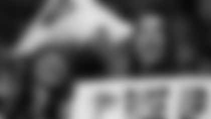 Atlanta Falcons fans celebrate in the second half of an NFL football game against the New Orleans Saints, Sunday, Jan. 4, 2026, in Atlanta. (AP Photo/Mike Stewart)