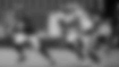 Tampa Bay Buccaneers quarterback Teddy Bridgewater (10) runs the ball during an NFL football game against the Los Angeles Rams on Sunday, Nov. 23, 2025 in Inglewood, Calif.. (Ben Liebenberg via AP)