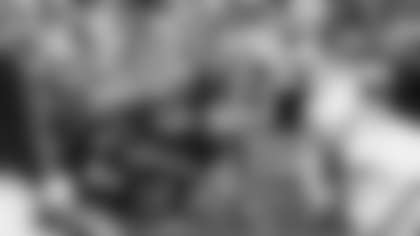 Saints Panthers LOS 2025 W10