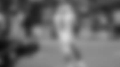 San Francisco 49ers' Skyy Moore (9) returns a kickoff during the first half of an NFL football game against the Arizona Cardinals in Glendale, Ariz., Sunday, Nov. 16, 2025. (AP Photo/Ross D. Franklin)