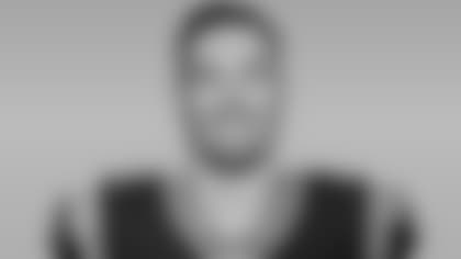 Free-Agent_Headshots_001