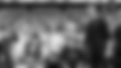 The Carolina Panthers take on the Arizona Cardinals on Sep. 17, 2025, at State Farm Stadium in Glendale, Arizona. (Photo by Alex Herko//Carolina Panthers)