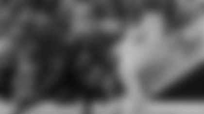 Tyler Shough W10 2025 Moehrig