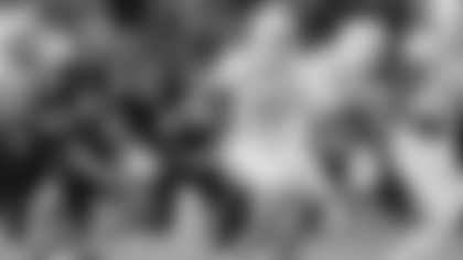 Tennessee quarterback Joey Aguilar (6) runs the ball during the second half of the Music City Bowl NCAA college football game against Illinois, Tuesday, Dec. 30, 2025, in Nashville, Tenn. (AP Photo/George Walker IV)