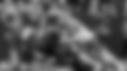 Moehrig tackle Packers