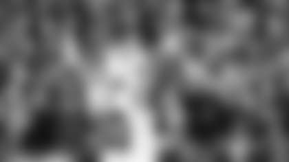 Green Bay Packers quarterback Jordan Love (10) reacts after a play during an NFL football game against the Pittsburgh Steelers, Sunday, Oct. 26, 2025, in Pittsburgh. (Kevin Sabitus via AP)