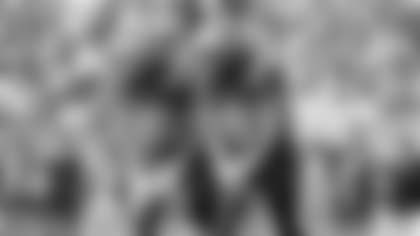 Hunter Henry Austin Hooper  NYJ-102724_Darian0849