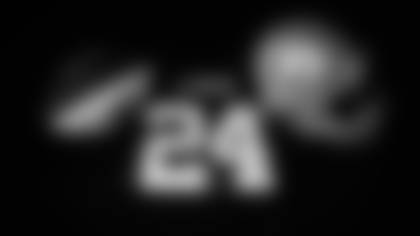 Marshawn Lynch Memorabilia Package