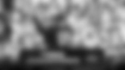 Los Rams de Los Ángeles se enfrentan a los Lions de Detroit en la semana quince de la temporada y Troy Santiago nos plática de los 3 jugadores que impactarán el duelo este domingo.