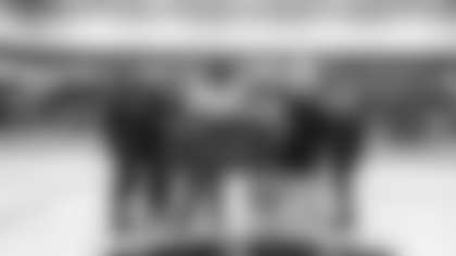 E_251114_pLAymaker_Surprise_AD_1488