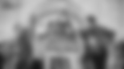 240315-jb-long-thank-you-thumb-stack