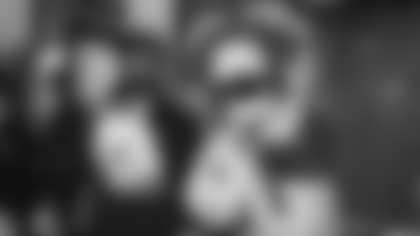 _0003_E_251118_KyrenWilliams_NELincoln_Rams_Turkey_Distribution_AD_0157