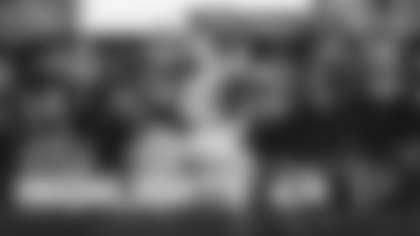 Watch the best plays from the Los Angeles Rams' Week 17 Monday Night Football matchup against the Atlanta Falcons.