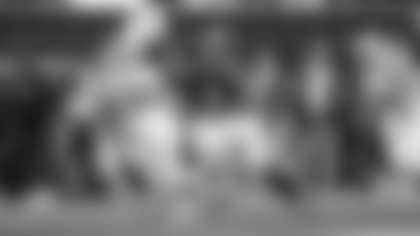 Los Angeles Rams running back Kyren Williams rushes for 19 yards against the Detroit Lions during their Week 15 matchup at SoFi Stadium.