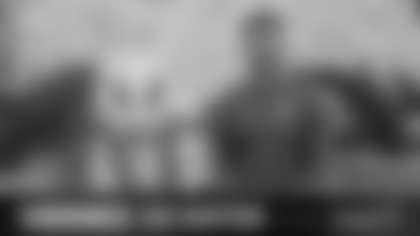 Celebra el 70º aniversario del Disneyland® Resort con el equipo de porristas de los Rams de Los Ángeles, acompañado de algunos datos divertidos.